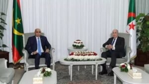 Abdelmadjid Tebboune reçoit Mohamed Ould Ghazouani à Tindouf