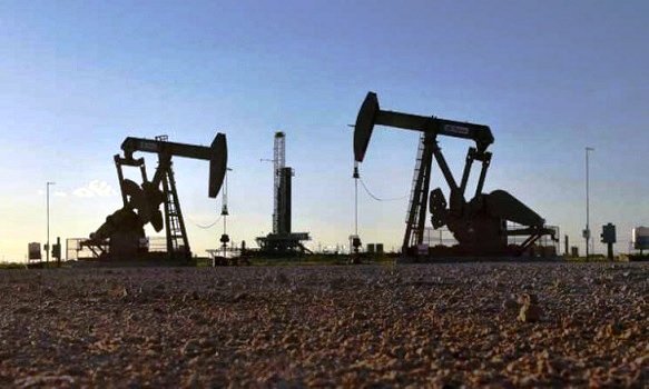 Prix du pétrole en baisse pour la quatrième journée consécutive sous la pression des taux d'intérêt américains