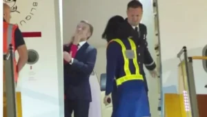 Brigitte Macron Gifle-t-elle Emmanuel Macron 🇫🇷 Le Président Répond ! 😳