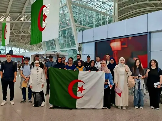 20 talents algériens s’envolent en Chine pour le programme « Huawei Seeds For the Future 2025 »