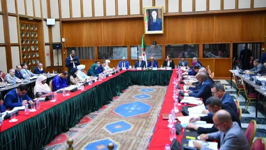 Le Ministre de l'Industrie Yahia Bachir 88% du Budget 2026 Dédié à l'Investissement