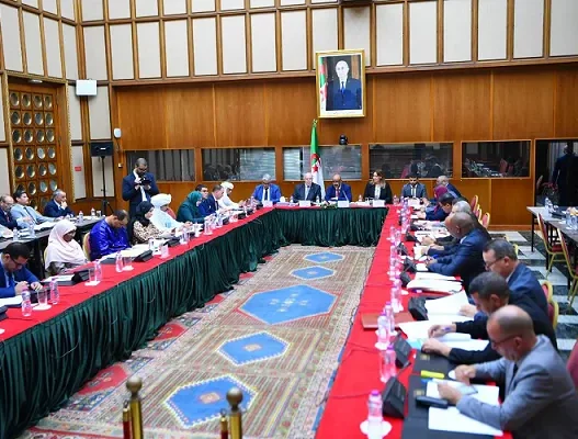 Le Ministre de l'Industrie Yahia Bachir 88% du Budget 2026 Dédié à l'Investissement