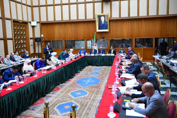 Le Ministre de l'Industrie Yahia Bachir 88% du Budget 2026 Dédié à l'Investissement