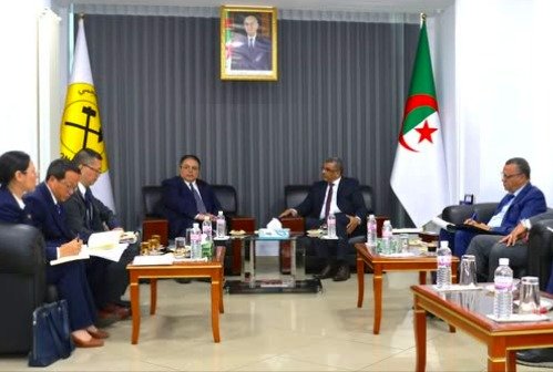 Partenariat stratégique Algérie Chine des méga-projets dans le fer et le phosphate