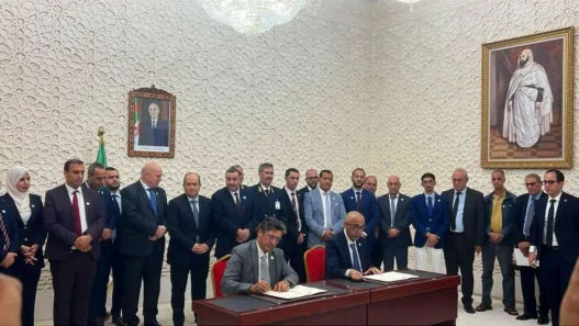 TIRSAM obtient la licence d'importation de nouveaux bus pour moderniser le transport en commun