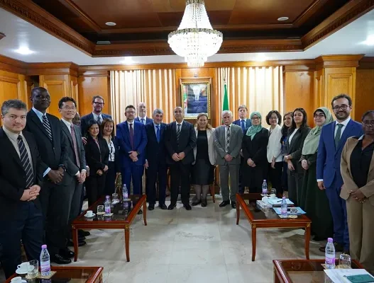 L'Algérie et la Banque Mondiale Étudient l'Élargissement de la Coopération pour les Projets d'Énergie Propre