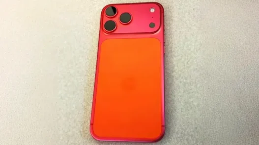 Pourquoi l'iPhone 17 de couleur Orange est-il en train de virer au rose